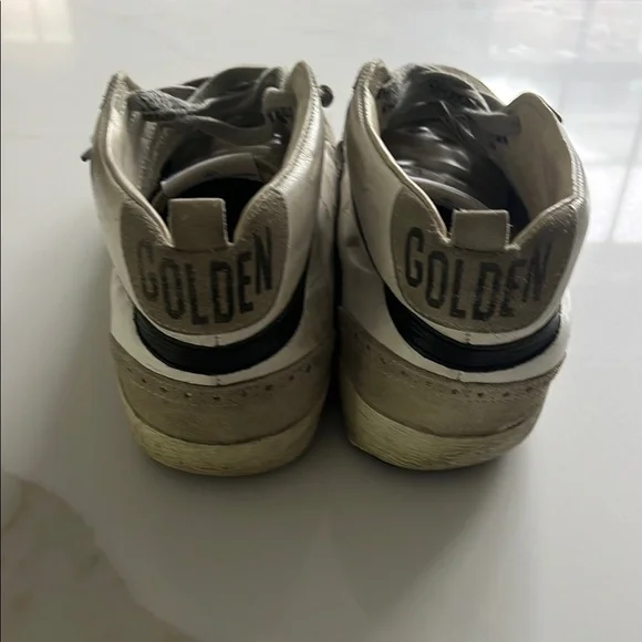 Golden Goose White and Gray Sneakers for Effortless Style - Picture 3 of 5